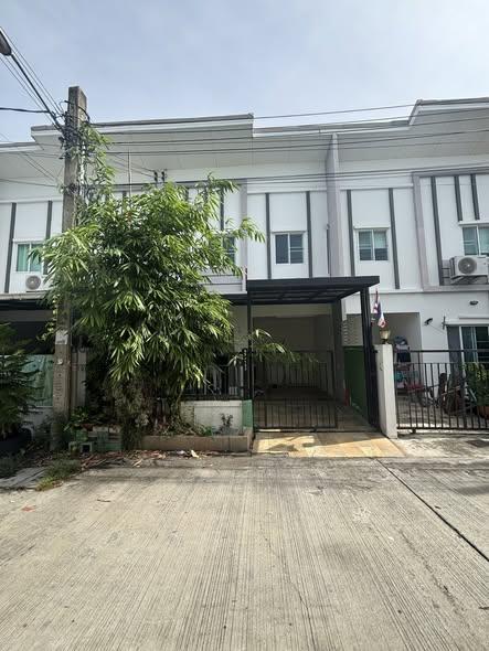 ขายบ้านทาว์นโฮม  หมู่บ้านไลโอ นอฟ วงแหวน - ปิ่นเกล้า (พระนอน) 1