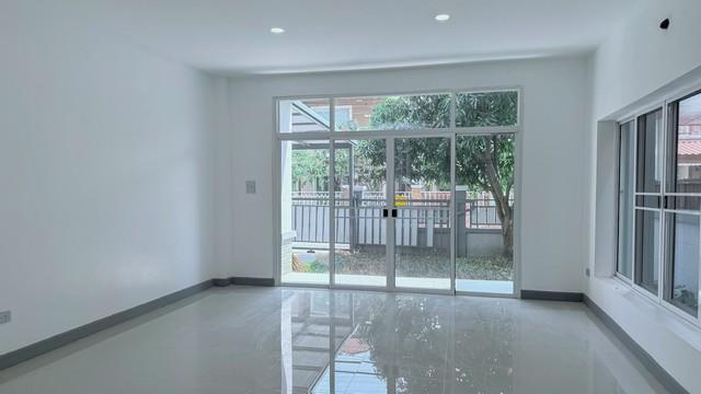 ขายบ้านเดี่ยว 2 ชั้น พนาสนธิ์ การ์เด้นท์โฮม 9 Panason Garden Home 9 ขนาด 60 ตร.วา รีโนเวทใหม่ พร้อมอยู่ มีระเบียงขนาดใหญ 3