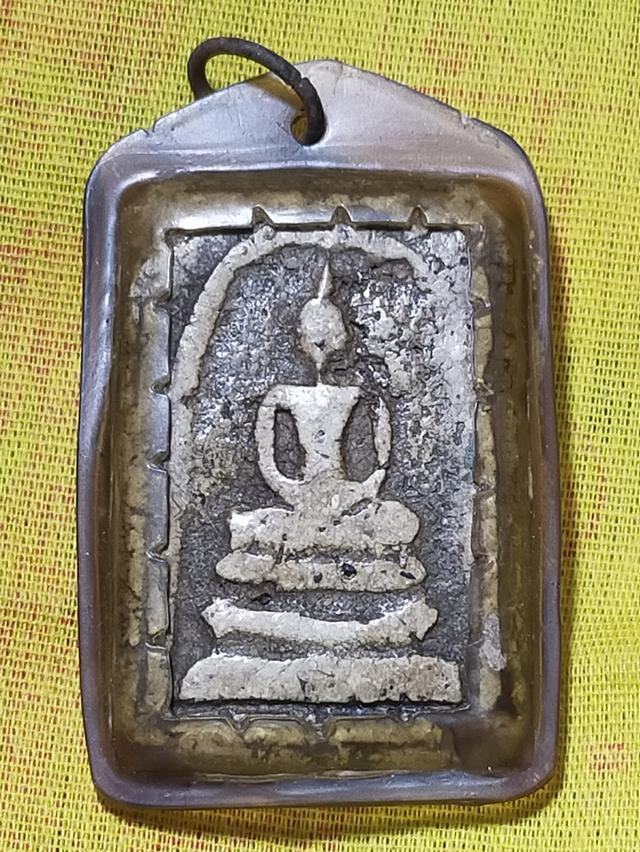 พระสมเด็จเก่าพร้อมเลี่ยมเปิด