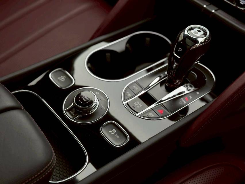 Bentley Bentayga 2022 รถหรูสภาพป้ายแดง แต่ถุกว่าถึง 3ล้านกว่าบาทเลย 14