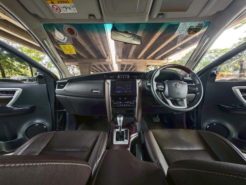 ขายรถ Toyota Fortuner 2.4G ปี 2019 สีดำ เกียร์ออโต้ 13