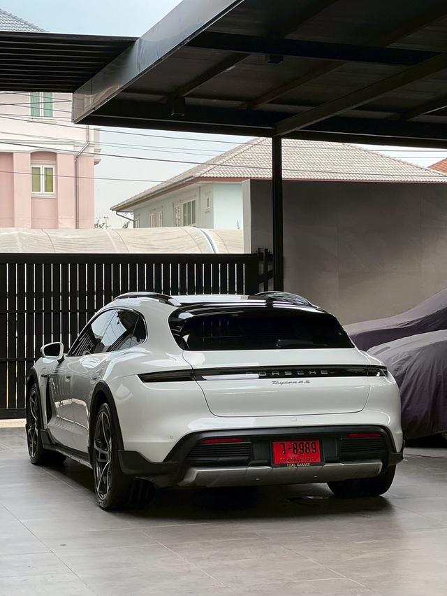 Porsche Taycan 4s 11