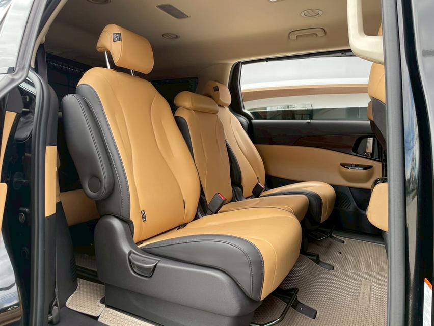KIA GRAND CARNIVAL 2.2 EX 2021  โฉม ปี21-ปัจจุบัน สีดำ เครื่องดีเซล 10