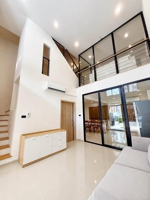 ให้เช่าทาวน์โฮม 3.5 ชั้นหลังมุม ชิเซน พัฒนาการ 32 Shizen Pattanakarn 32 ใกล้ทางด่วน 10 นาทีจากทองหล่อ 3