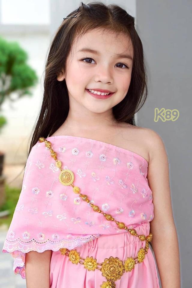ชุดไทยเด็กหญิง สไบรุ้ง 7