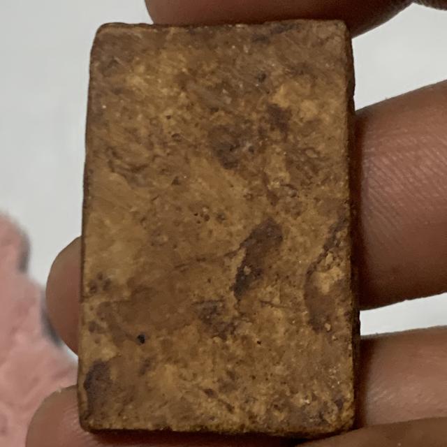 สมเด็จเนื้อเก่าแก่ ไม่ทราบที่ รูปที่ 2