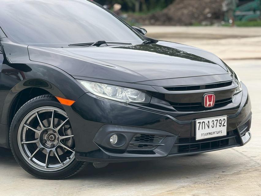 Honda Civic FC 1.8 EL CVT   2018 สีดำ  ออโต้  2