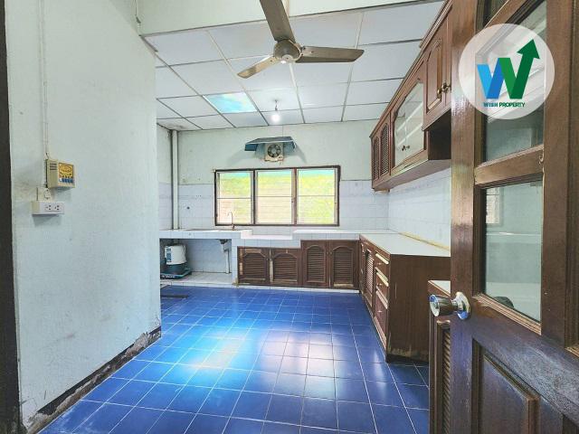 ขายบ้าน และ ให้เช่าบ้านลาดพร้าว 101  วัดบึงทองหลาง พร้อมอยู่ 2 นอน 2 น้ำ 4