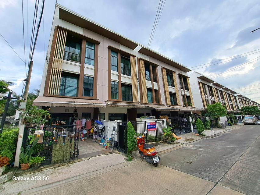 ขาย ทาวน์โฮม บ้านกลางเมือง กัลปพฤกษ์ ซ.ศาลธนบุรี 29-2 กำนันแม้น Baan Klang Muang Kalpapruek 134 ตรม 16.9 ตรว