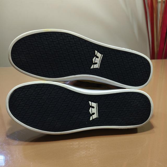 SUPRA รุ่น : STACKSสี : Wood Thrush / Black - White(S44088) Size. US 10.5/ UK 9.5/ EUR 44.5/ 28.5 cm⭐⭐⭐⭐ Pre-owned/ Good Condition🔥 Price : 650฿ รูปที่ 4