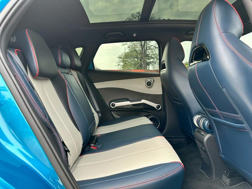 รหัสรถ PAT2046 BYD ATTO3 Extended Range ปี 2022 สีฟ้า 10