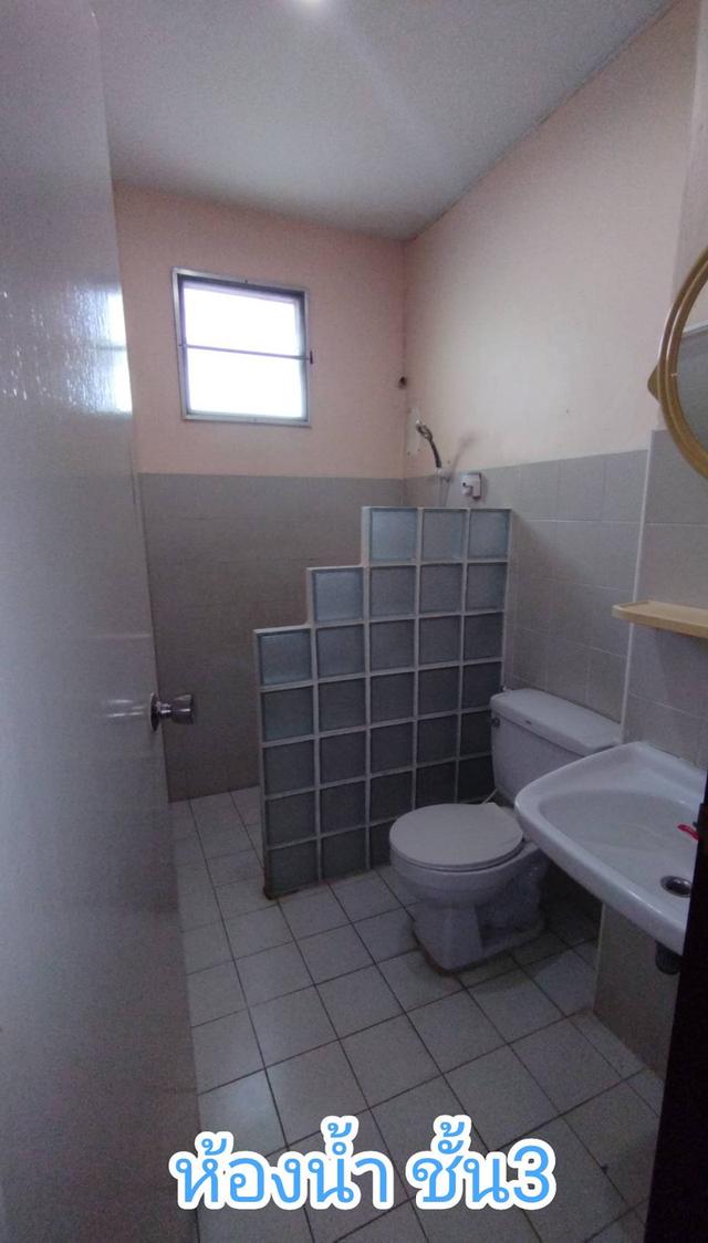 ขายทาวน์โฮม,บ้าน 3 ชั้น 4 ห้องนอน มีที่จอดรถ 2