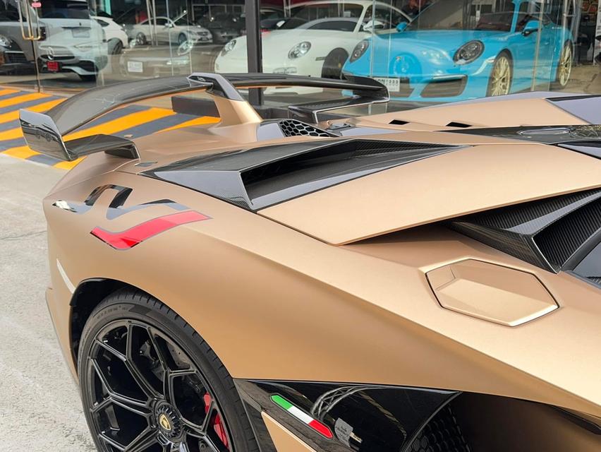 Lamborghini Aventador SVJ Roadster ปี 2021 17