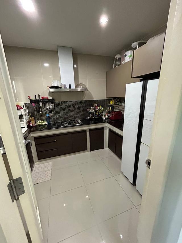 บ้านเดี่ยวสามชั้น โครงการฯนาราสิริ ทรอเพียรี่ นวมินทร์ 56 ตรว..เฟอร์นิเจอร์ครบ 6