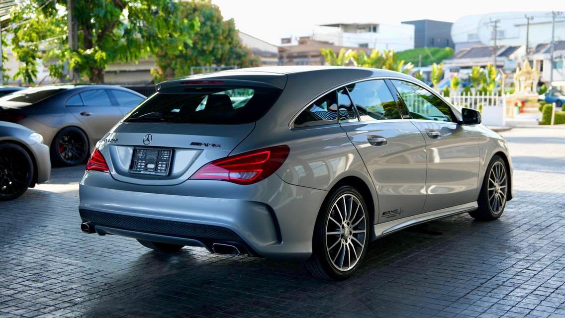 Mercedes-Benz CLA250 W117 AMG Shooting Brake ปี 2016