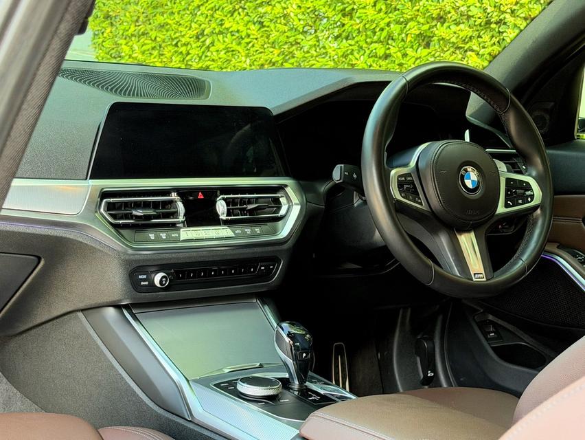 2021 BMW 320D MSPORT รถมือเดียวออกป้ายแดง รถออกจากศูนย์ปี 2021 แท้ รถวิ่งน้อย ไม่เคยมีอุบัติเหตุครับ รูปที่ 12