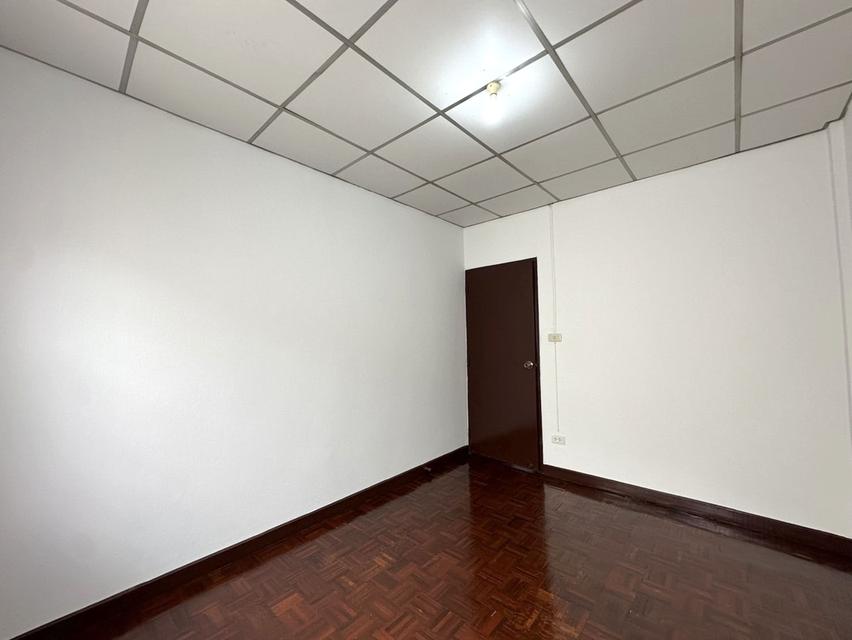 ขายทาวน์เฮ้าส์ 2 ชั้น 16 ตรว. 2ห้องนอน 2ห้องน้ำ 1.9ล้าน นนทบุรี 10