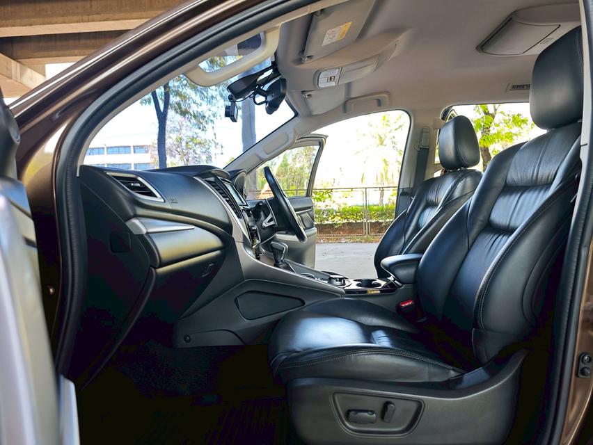Mitsubishi Pajero Sport 2.4 GT Premium 4WD ปี 2017 รูปที่ 6