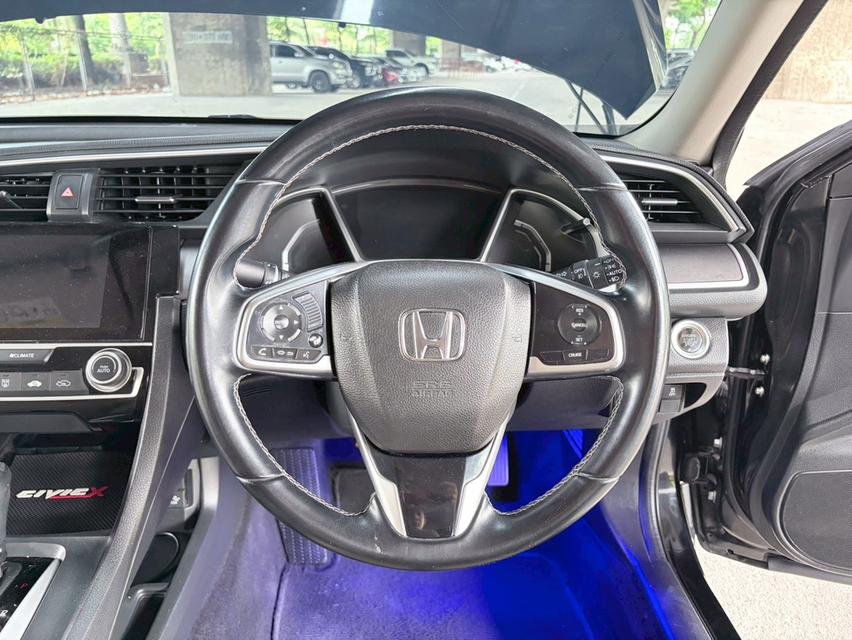 2018 Honda CIVIC 1.8 EL AT รูปที่ 11