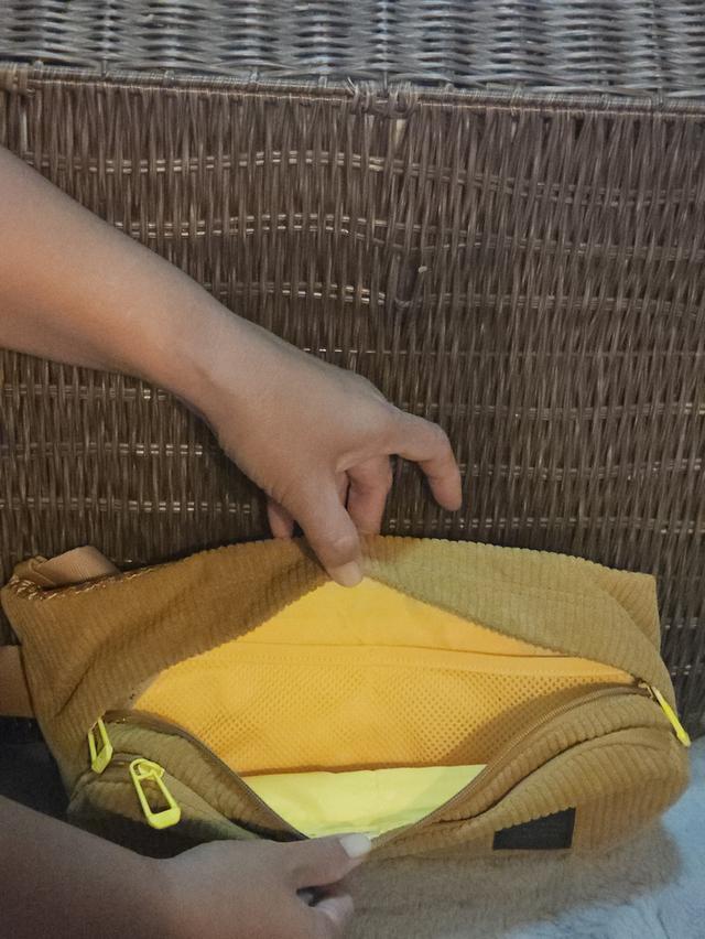 กระเป๋าคาดอกลูกฟูก adidas [แท้] 5