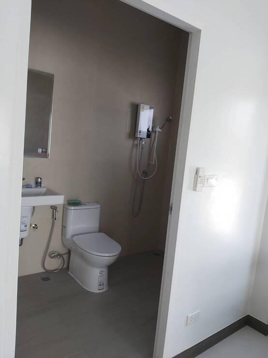 ให้เช่าบ้านสวนไทรม้าขนาด 200 ตรว มี 2 นอน 4 น้ำ  ห้องโถง ครัว พร้อมสวน 12