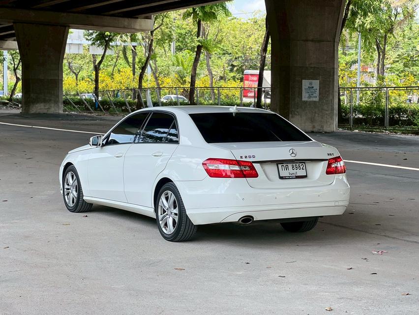 ขายรถ Benz E200 NGT W212 ปี 2013 สีขาว เกียร์ออโต้ 6
