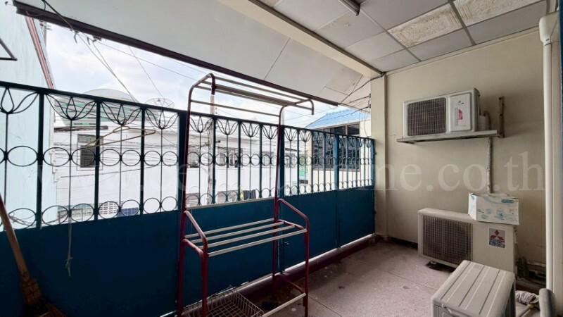 ทาวน์เฮ้าส์ เขมาเนรมิตร ซอย ประชาราษฎร์สาย 1 บางซื่อ 11