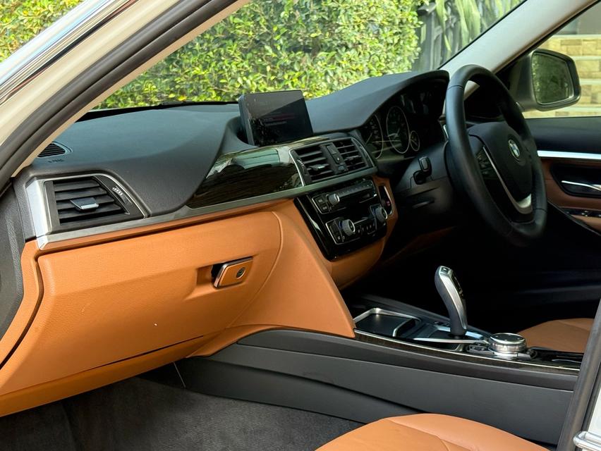 2018 BMW SERIES 3 F30 LCI รถมือเดียวออกป้ายแดง สภาพป้ายแดง รถวิ่งน้อยเพียง 50,000 กม รถไม่เคยมีอุบัติเหตุครับ 11