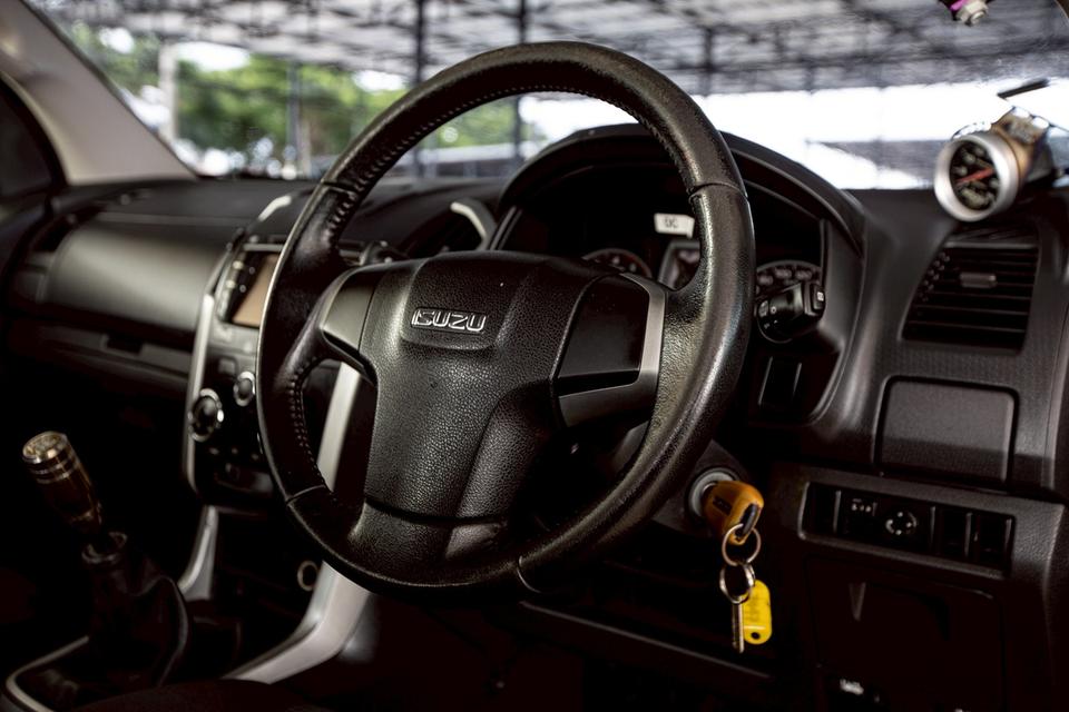 ขาย Isuzu Dmax 2.5Vgs Z Hi-lander ปี13 14