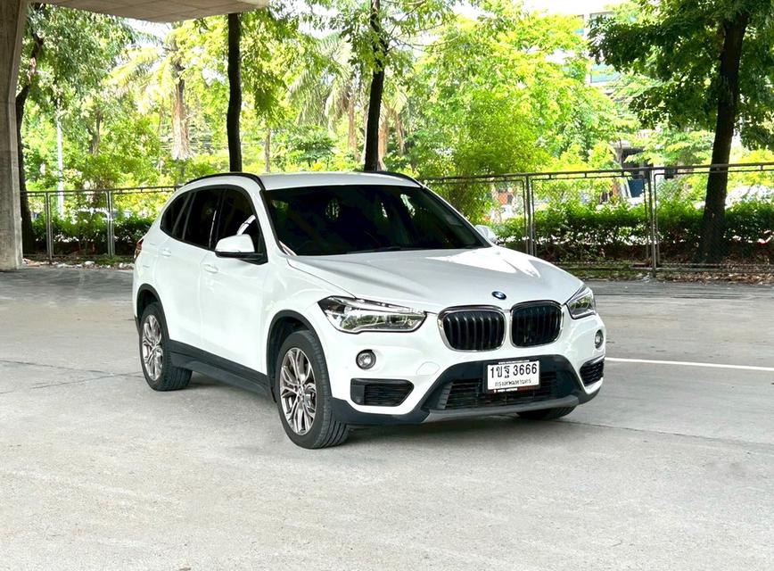 2020 BMW X1 1.5 sDrive18i รถสวยพร้อมใช้งาน รูปย่อยที่ 3