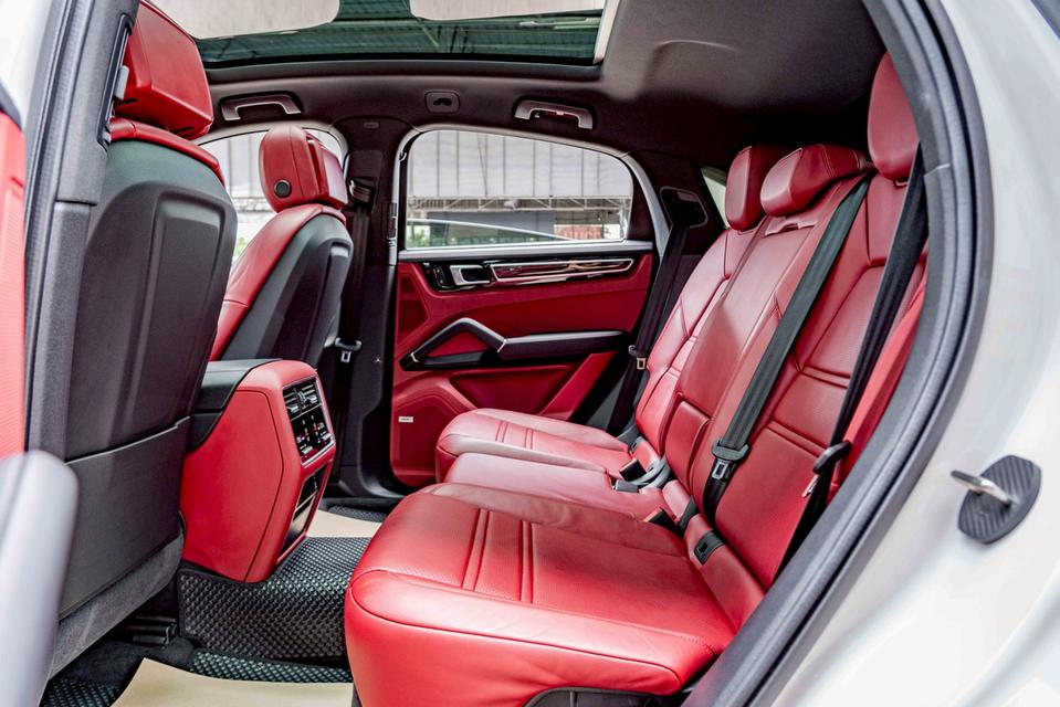 CAYENNE 3.0 E-HYBRID COUPE