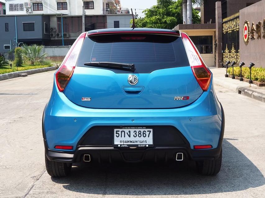 MG 3 1.5 X (Two tone) ปี 2015 จดปี 2016  2