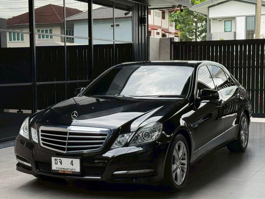 Mercedes Benz E-Class 250 TOP w212 ปี12 วิ่งน้อย 10x,xxx KM