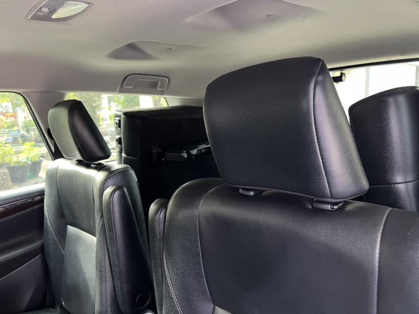 Toyota INNOVA 2.8 Crysta Premium  17