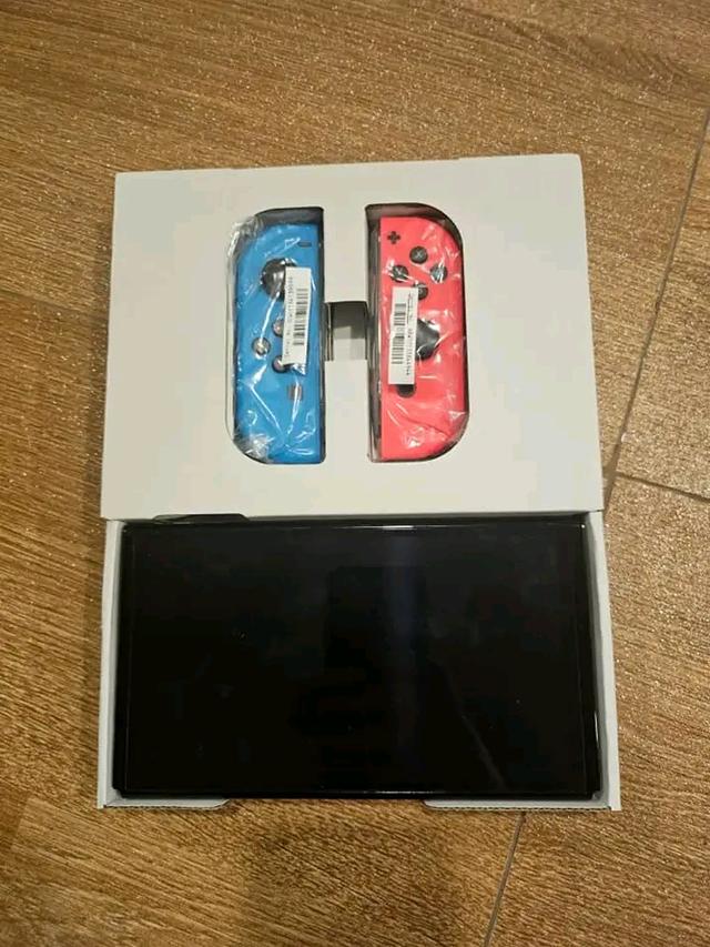 เครื่องเล่นเกม Nintendo Switch สภาพนางฟ้า 2