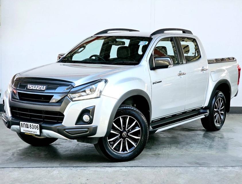 ISUZU D-MAX V-CROSS 4 ประตู 3.0 VGS Z-PRESTIGE NAVI 4 WD 2019 รหัส SEZ8306 2