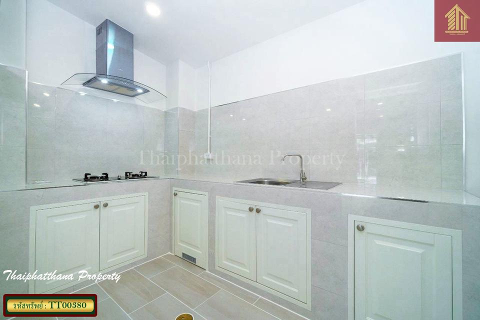 โกลเด้น ทาวน์ 2 อ่อนนุช-พัฒนาการ 9