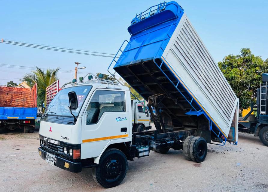 รถบรรทุก 6 ล้อดั้มพ์เกษตร MITSUBISHI CANTER มือสอง 3