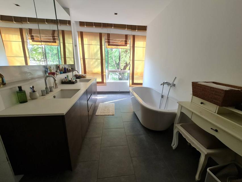 เจ้าของขายเอง คอนโด Penthouse โครงการ The Lofts Yennakart 5