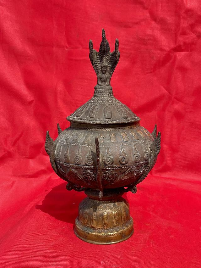 บาตรน้ำมนต์ทองเหลืองโบราณ วัดสุทัศน์ ปี2500 สำนักพุทธเนรมิตประทีป นาคปรก รูปที่ 5