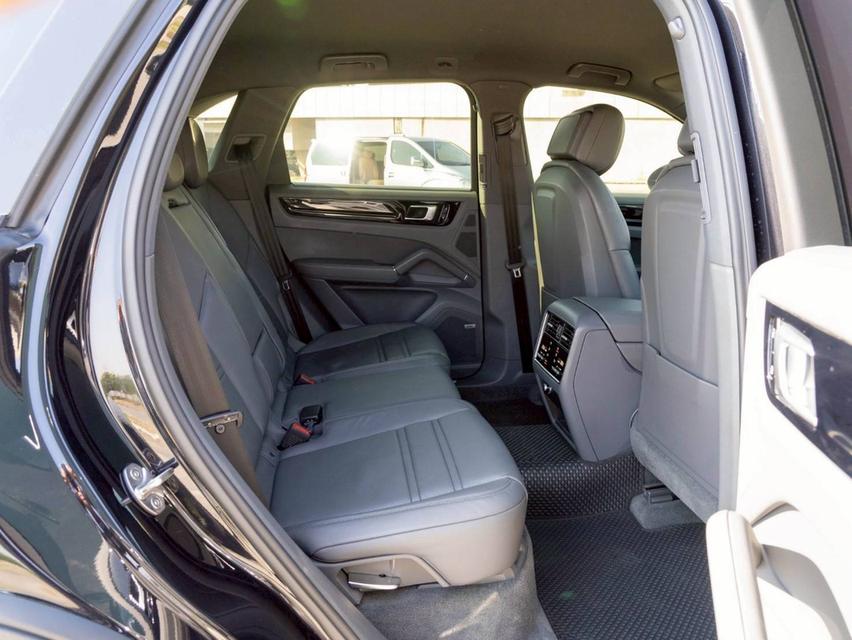 ขาย Porsche Cayenne3.0E-hybrid 4wd ปี20 15