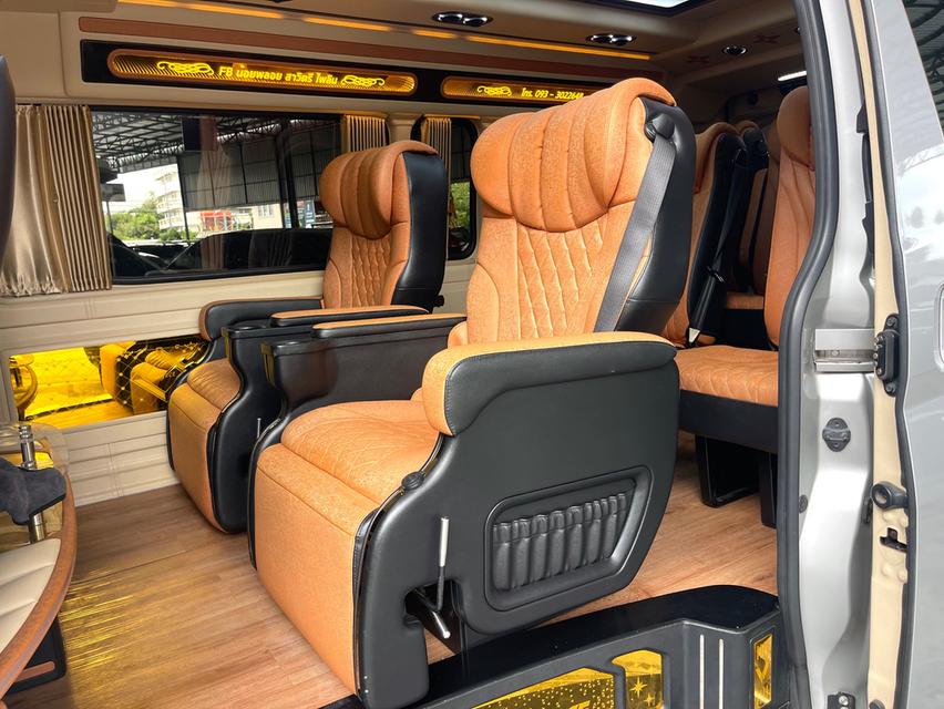 ขาย Toyoya Commuter 2.8 ปี22 13