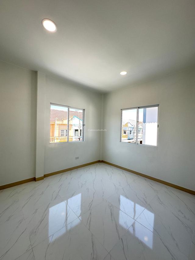 หมู่บ้านฮาบิเทีย เลียบคลองสอง 13