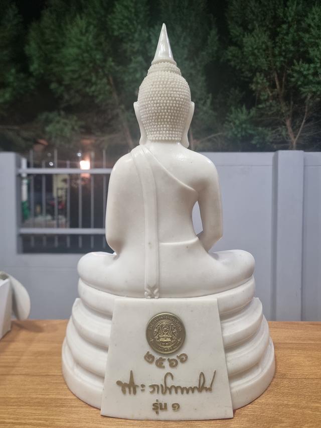 พระบูชาหลวงพ่อโสธร วัดโสธรวรารามวรวิหาร ฉะเชิงเทรา “เนื้อหินขาว” ขนาดบูชา (สูง9.5นิ้ว ฐากกว้าง7.5นิ้ว หน้าตัก5.5นิ้ว) ผ่านพิธีพุทธาพิเษกอัน รูปที่ 4