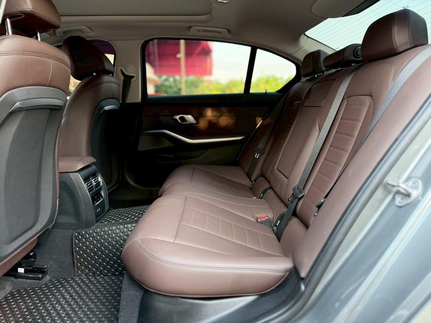 ปี 2024 BMW SERIES 3, 320Li M Sportโฉม G28 ปี20-ปัจจุบัน (Lci 1) สีเทา จดทะเบียนปี2025 รูปที่ 9