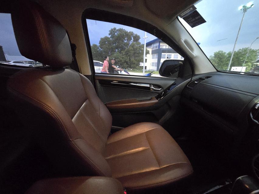 Izusu D-Max 4 ประตู Z-Prestige 3.0 ปี2019 8