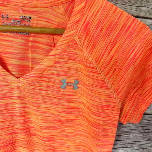 under armour เสื้อกีฬามือสอง รูปที่ 3