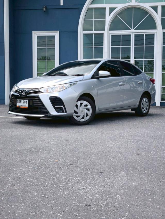 Toyota yaris ativ 1.2entry auto 1