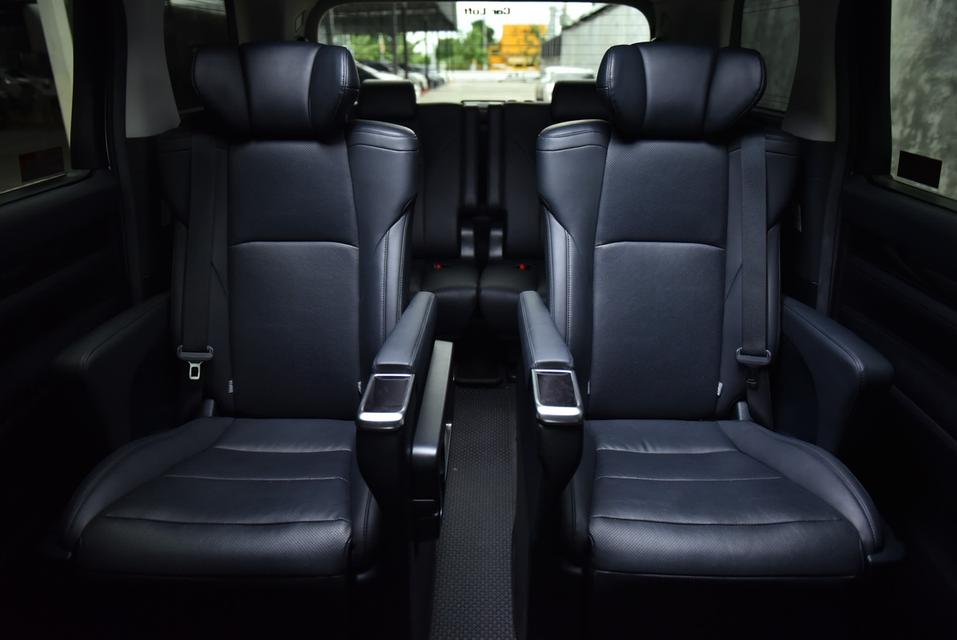 TOYOTA ALPHARD 2.5 SC  14