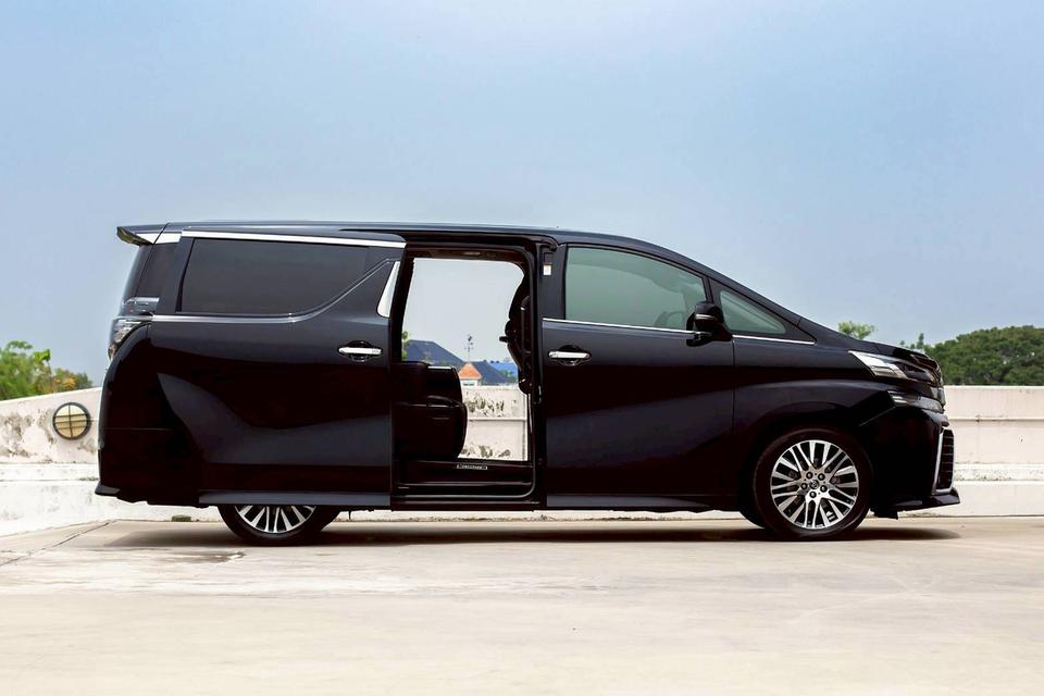 ขาย Toyota Vellfire 2.5ZG ปี17 16
